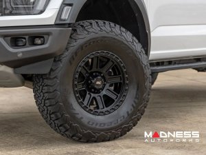 Custom Wheels (1) - Rough Country - 84 Series - Gloss Black - 17 x 8.5 / 6 x 5.5 / +0mm Custom Wheels (1) - Rough Country - 84 Series - Gloss Black - 17 x 8.5 / 6 x 5.5 / +0mm